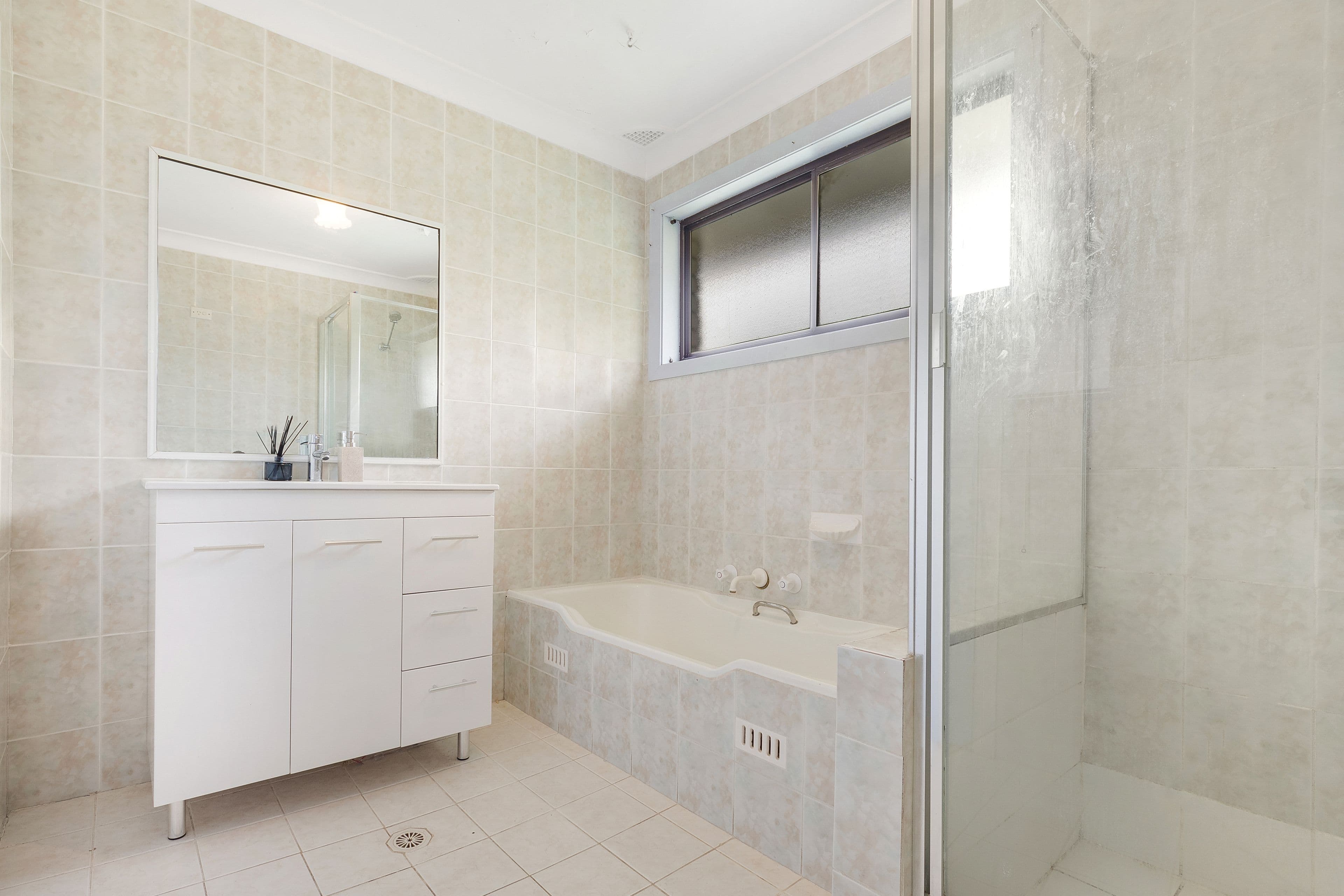 6 Lugarno Avenue, Leumeah - Thumbnail 8