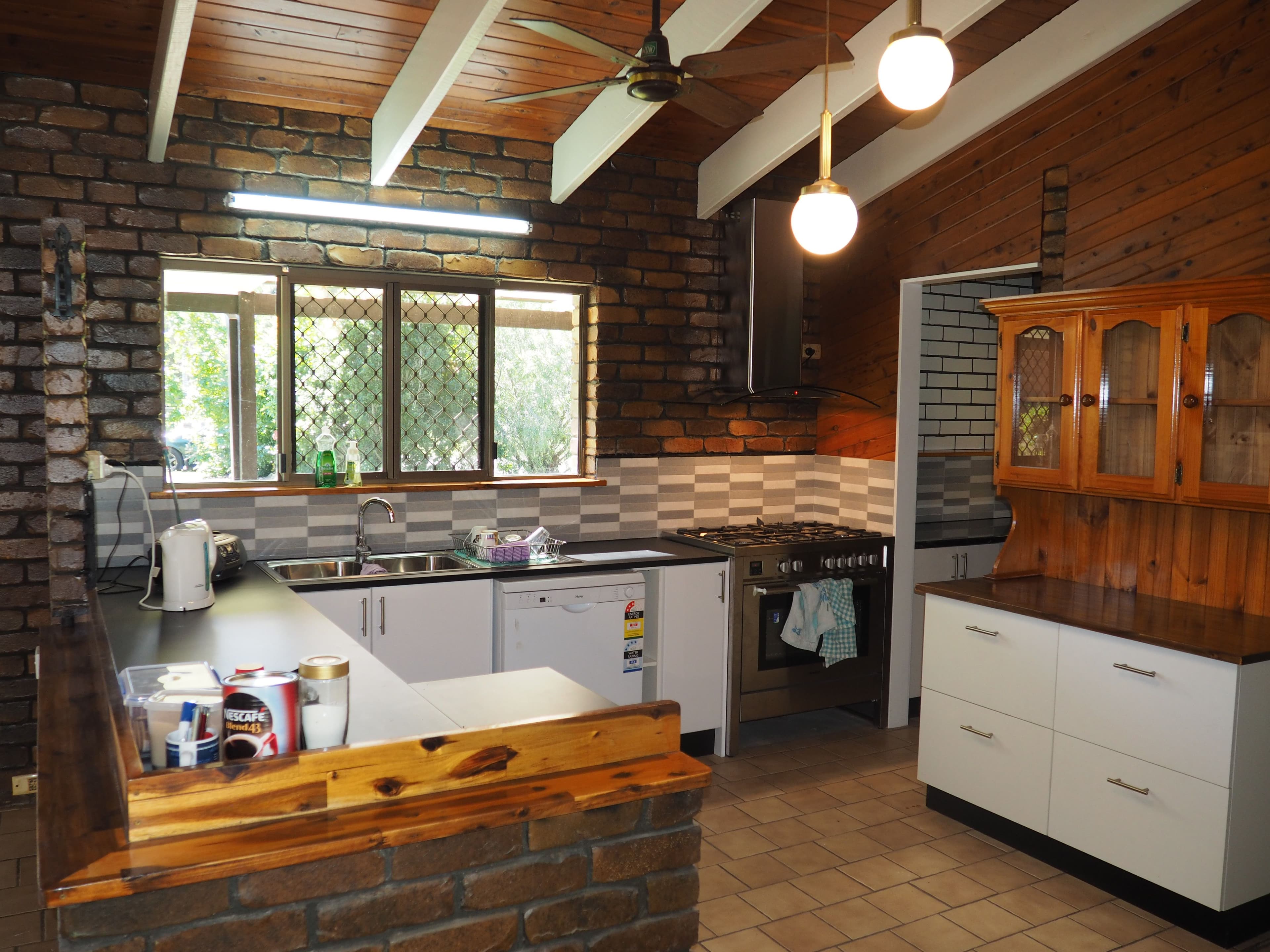 17 - 19 Ross Street, Granville QLD 4650, Granville - Thumbnail 4