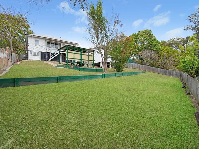 11 Dovedale Crescent, ASHGROVE QLD 4060, Ashgrove - Thumbnail 2