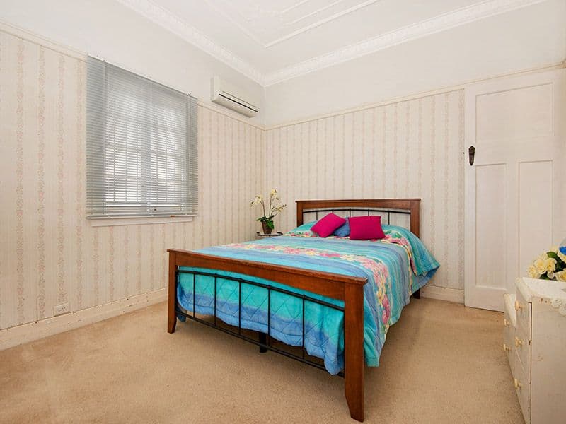 11 Dovedale Crescent, ASHGROVE QLD 4060, Ashgrove - Thumbnail 6