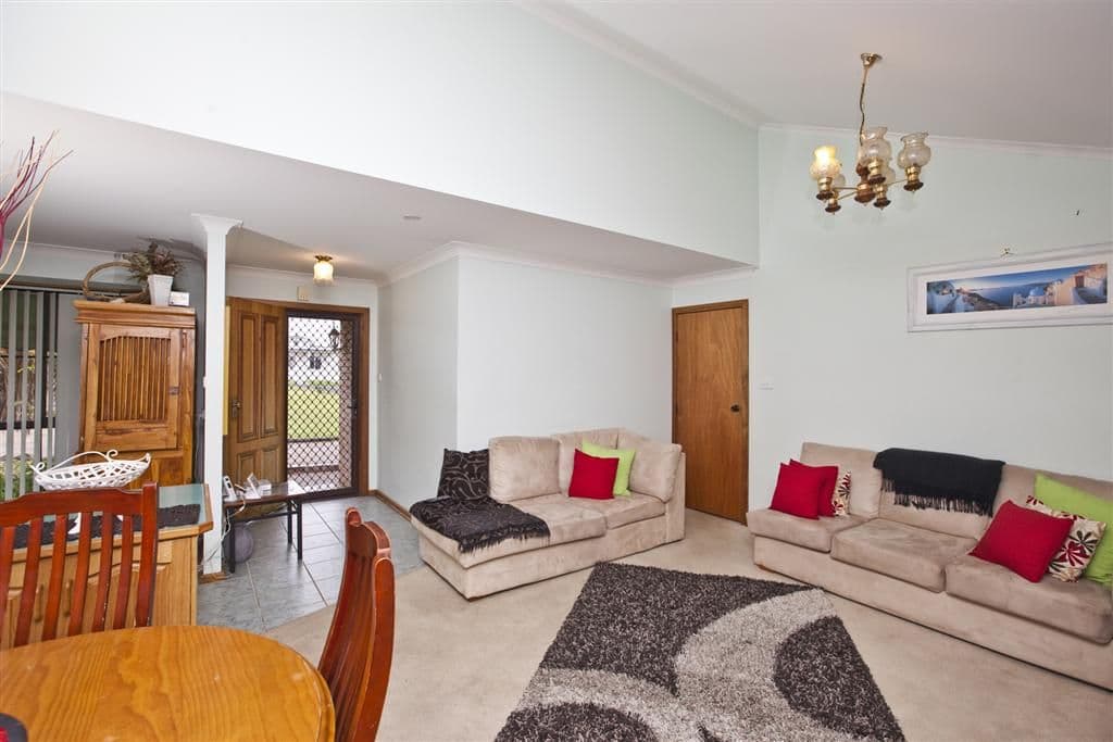 72 Brooks Street, WALLSEND NSW 2287, Wallsend - Thumbnail 2