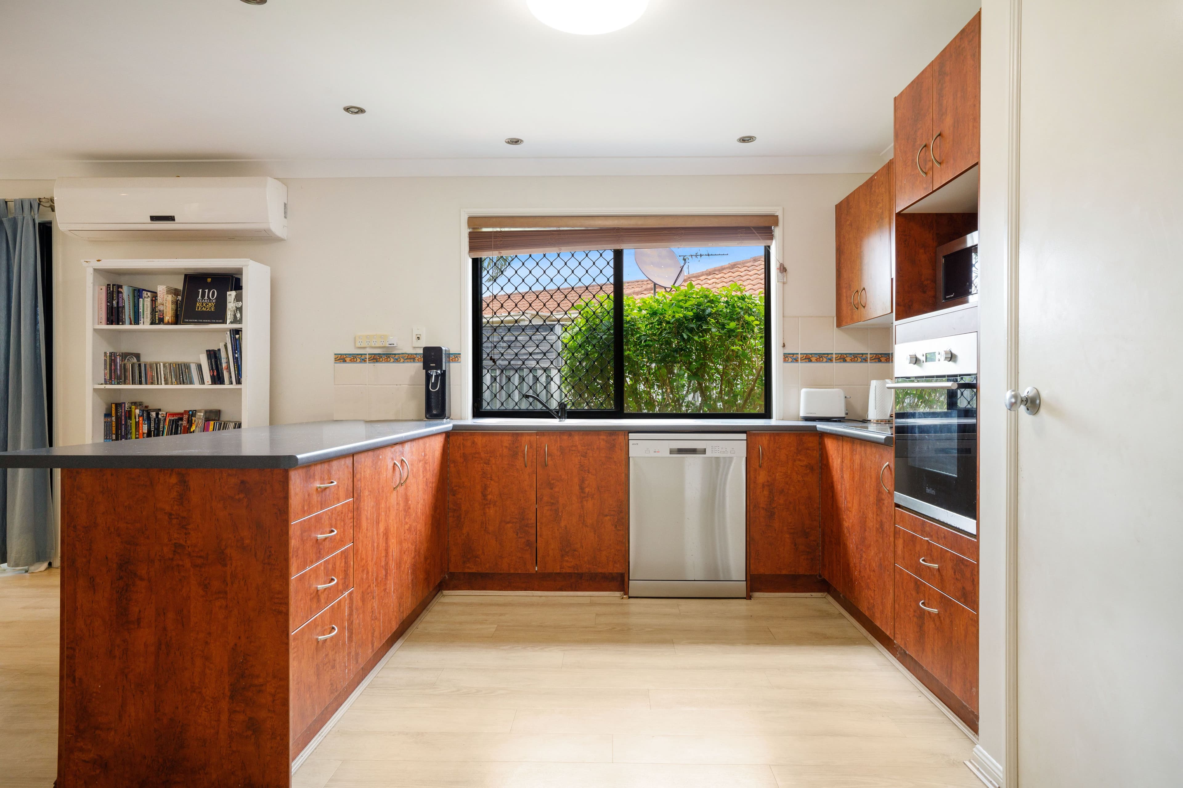 5 Robinia Court, Robina QLD 4226, Robina - Thumbnail 6