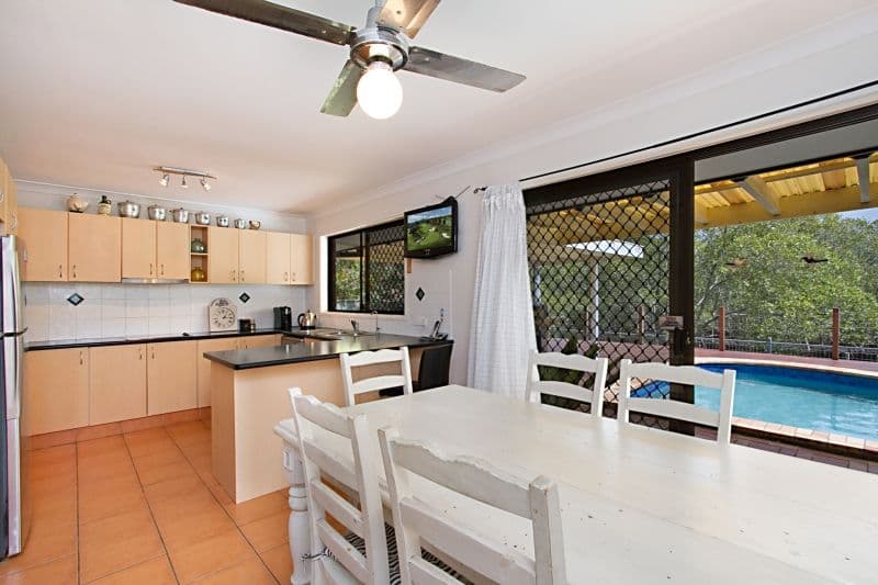 4 Cyclades Crescent, CURRUMBIN WATERS QLD 4223, Currumbin Waters - Thumbnail 6