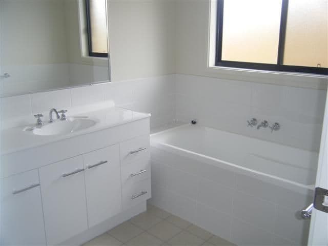 11 Bayridge Heights Drive, Nikenbah QLD 4655, Nikenbah - Thumbnail 6