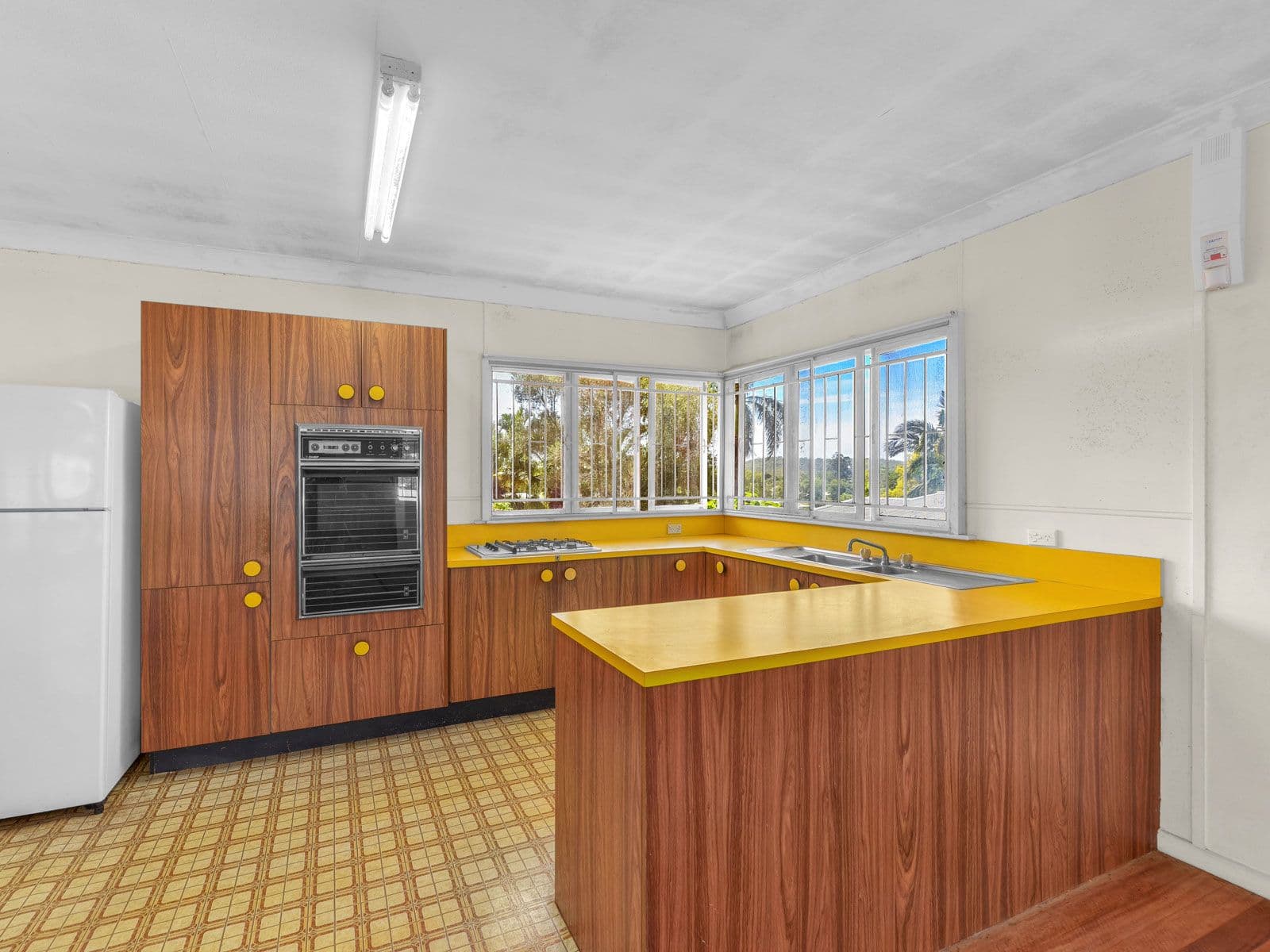 15 Cunard Street, Holland Park QLD 4121, Holland Park - Thumbnail 2