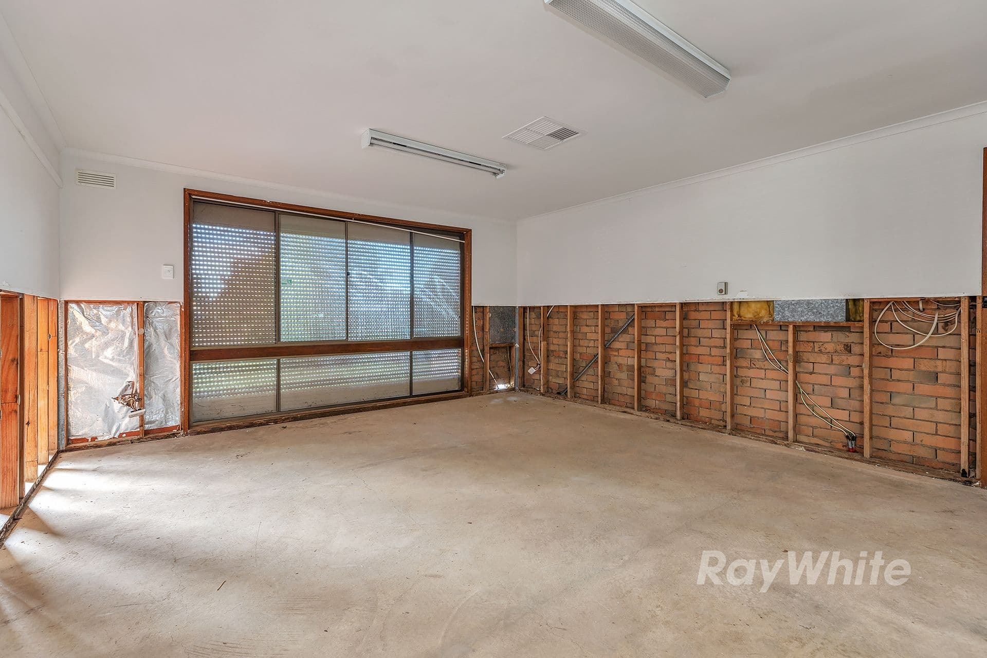 42 Queen Street, Rochester VIC 3561, Rochester - Thumbnail 3