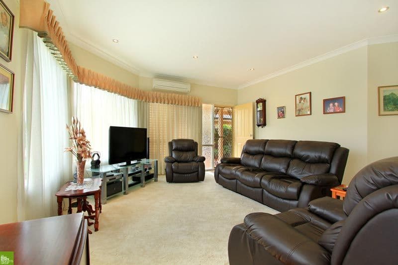 76 Stanthorpe Drive, KANAHOOKA NSW 2530, Kanahooka - Thumbnail 2