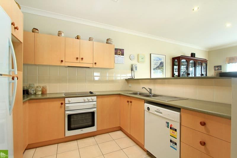 76 Stanthorpe Drive, KANAHOOKA NSW 2530, Kanahooka - Thumbnail 3