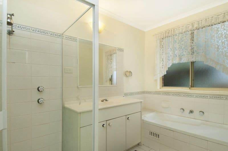 39 Kilkenny Parade, BERKELEY VALE NSW 2261, Berkeley Vale - Thumbnail 4
