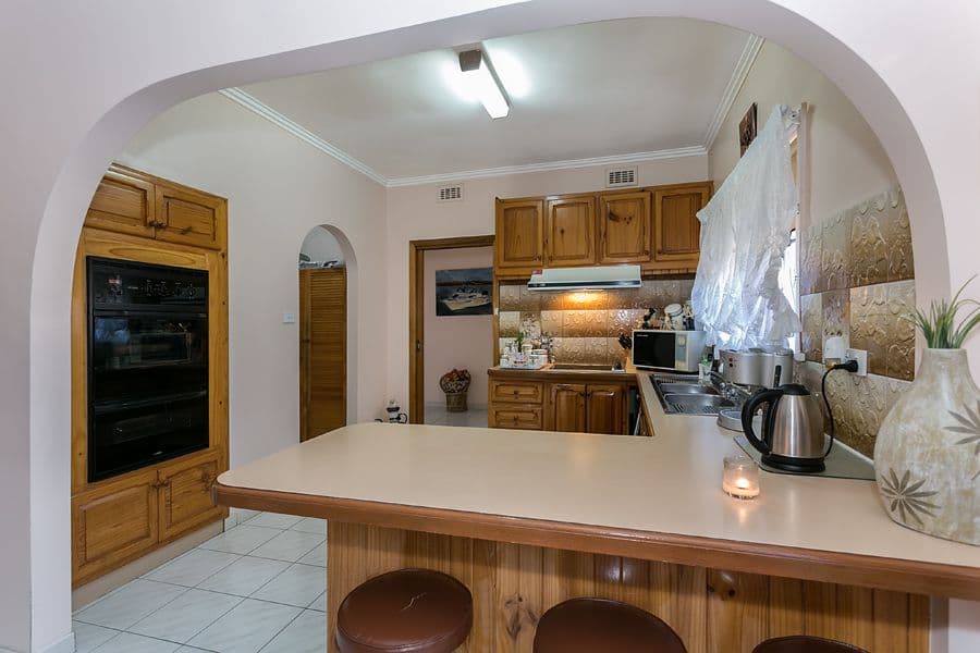 26 Walmer Avenue, ST ALBANS VIC 3021, St Albans - Thumbnail 3