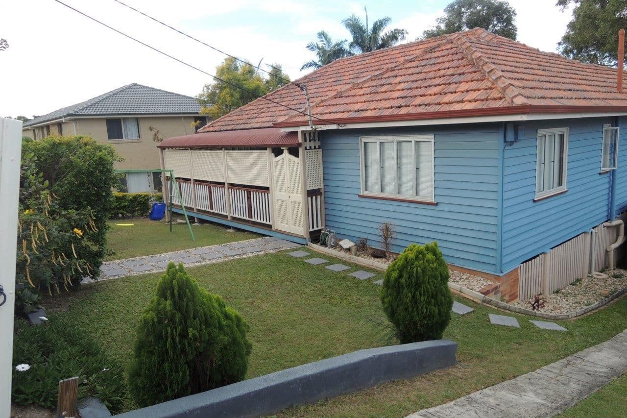 29 Mantilla Street, Camp Hill QLD 4152, Camp Hill - Thumbnail 2