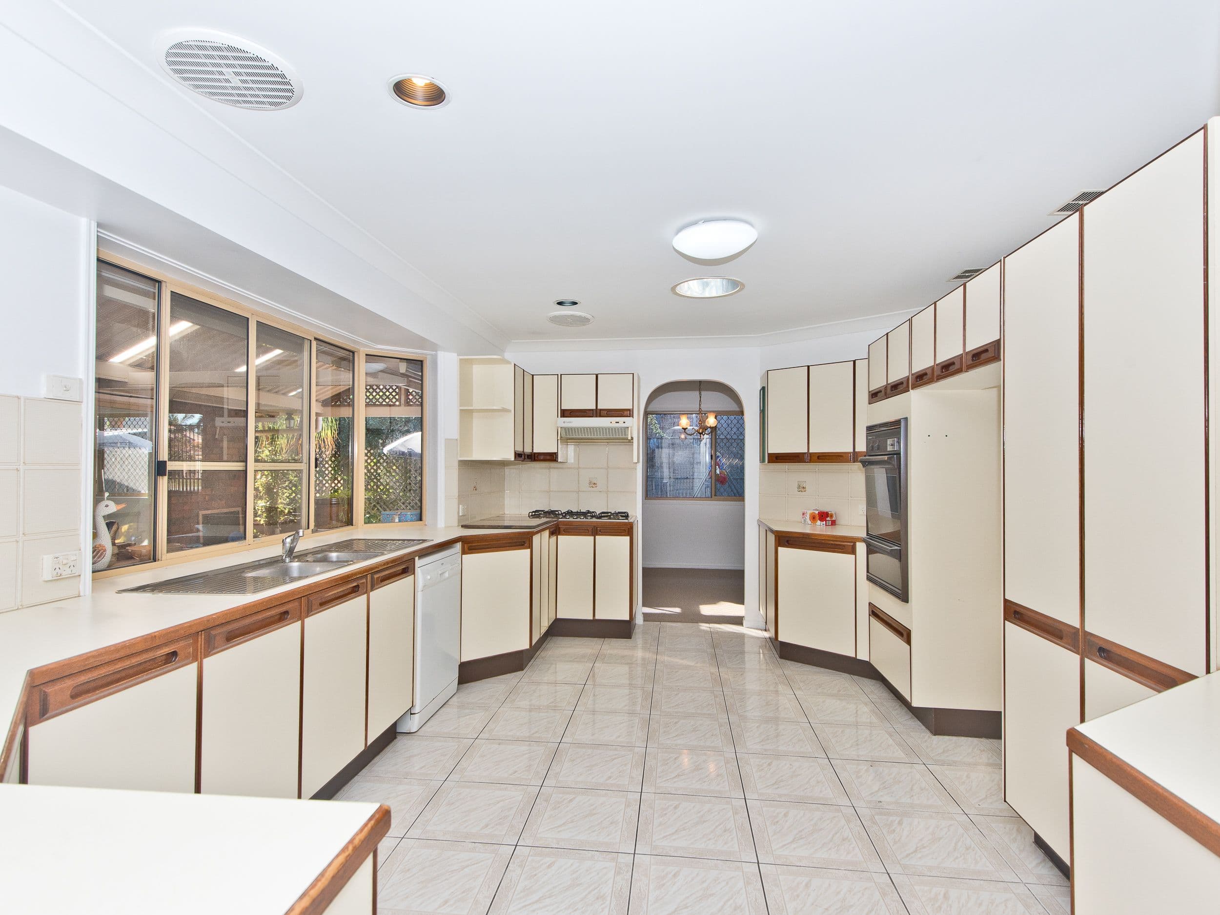 8 Lebelle Place, Carseldine QLD 4034, Carseldine - Thumbnail 3