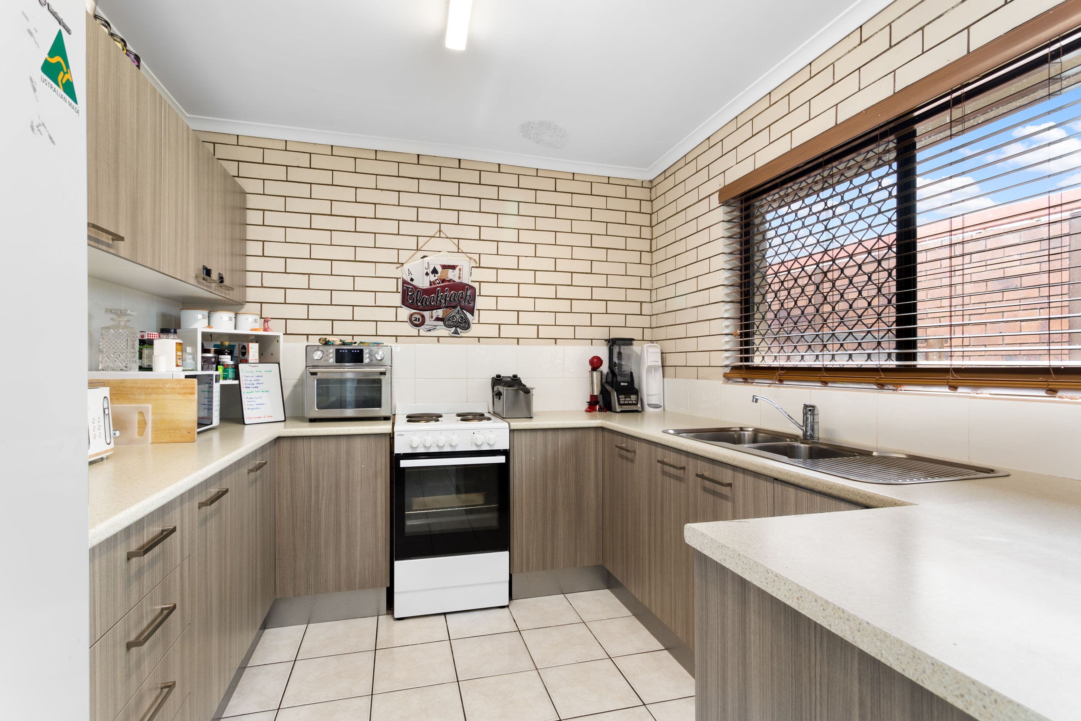 68 James Road, Beachmere QLD 4510, Beachmere - Thumbnail 3