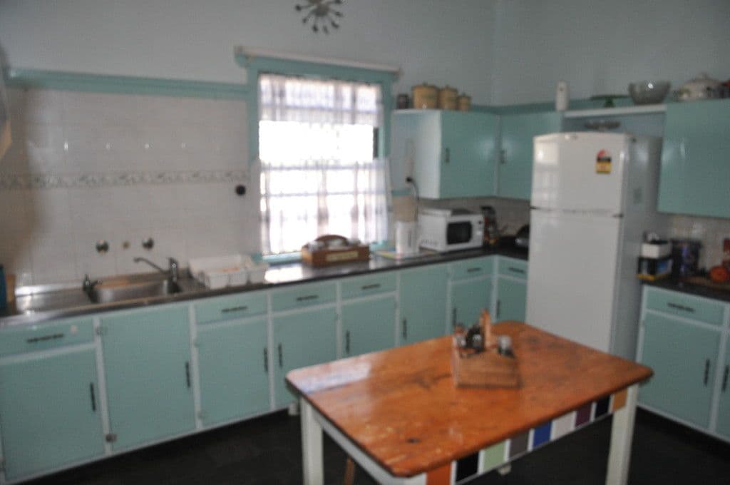 220 Bridge Street, Newtown QLD 4350, Newtown - Thumbnail 4