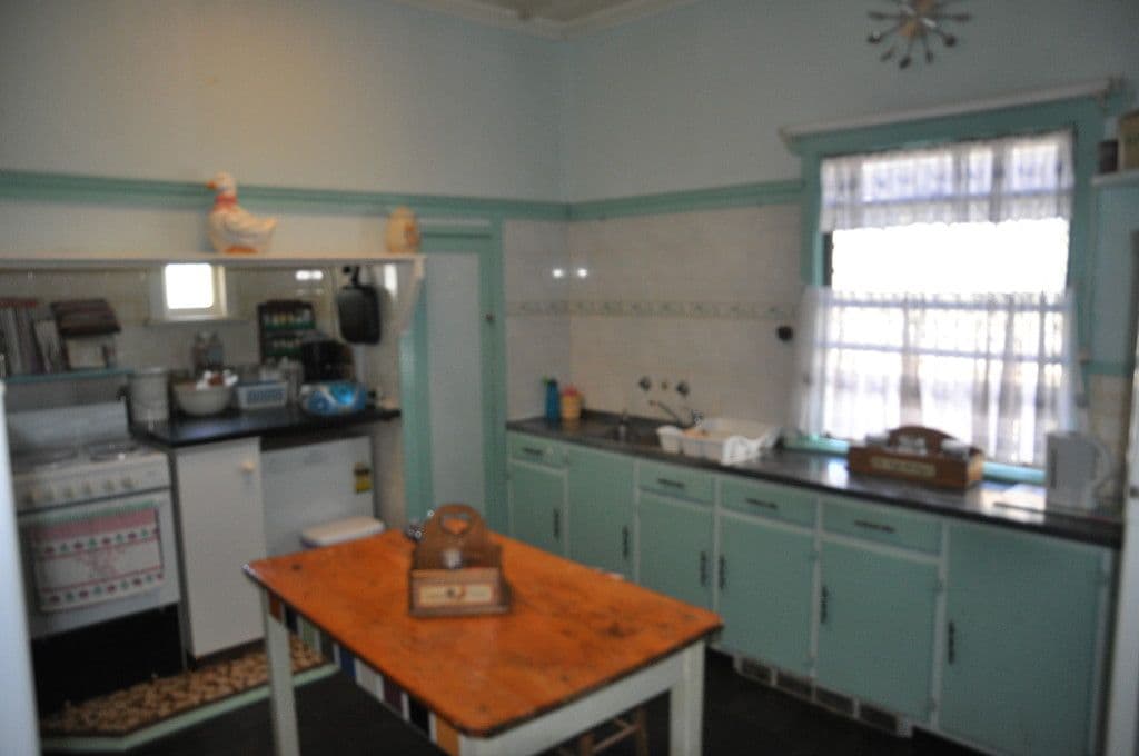 220 Bridge Street, Newtown QLD 4350, Newtown - Thumbnail 5