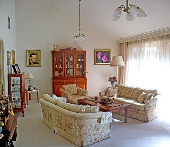 2 Nicholson Crescent, LILYDALE VIC 3140, Lilydale - Thumbnail 4