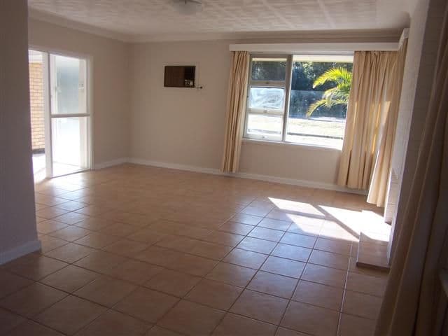 4 Orange Valley Road, KALAMUNDA WA 6076, Kalamunda - Thumbnail 4