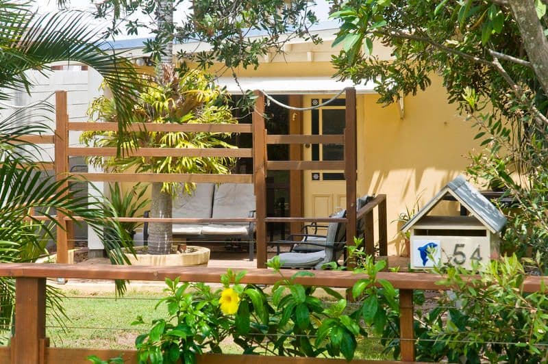 54 Petrel Avenue, MERMAID BEACH QLD 4218, Mermaid Beach - Thumbnail 2
