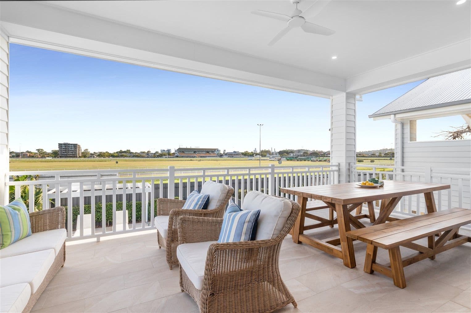 73 Raceview Avenue, Hendra QLD 4011, Hendra - Thumbnail 3