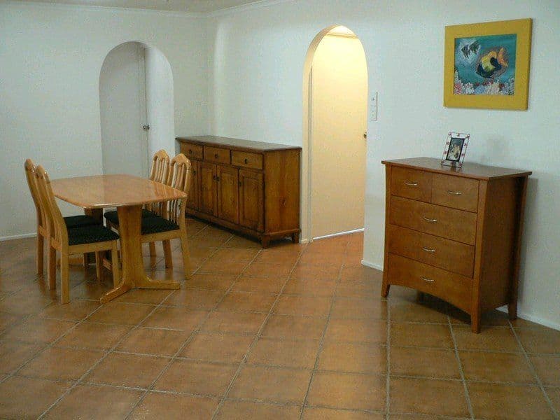 41 Latrobe Street, TANNUM SANDS QLD 4680, Tannum Sands - Thumbnail 2