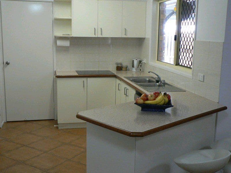 41 Latrobe Street, TANNUM SANDS QLD 4680, Tannum Sands - Thumbnail 3
