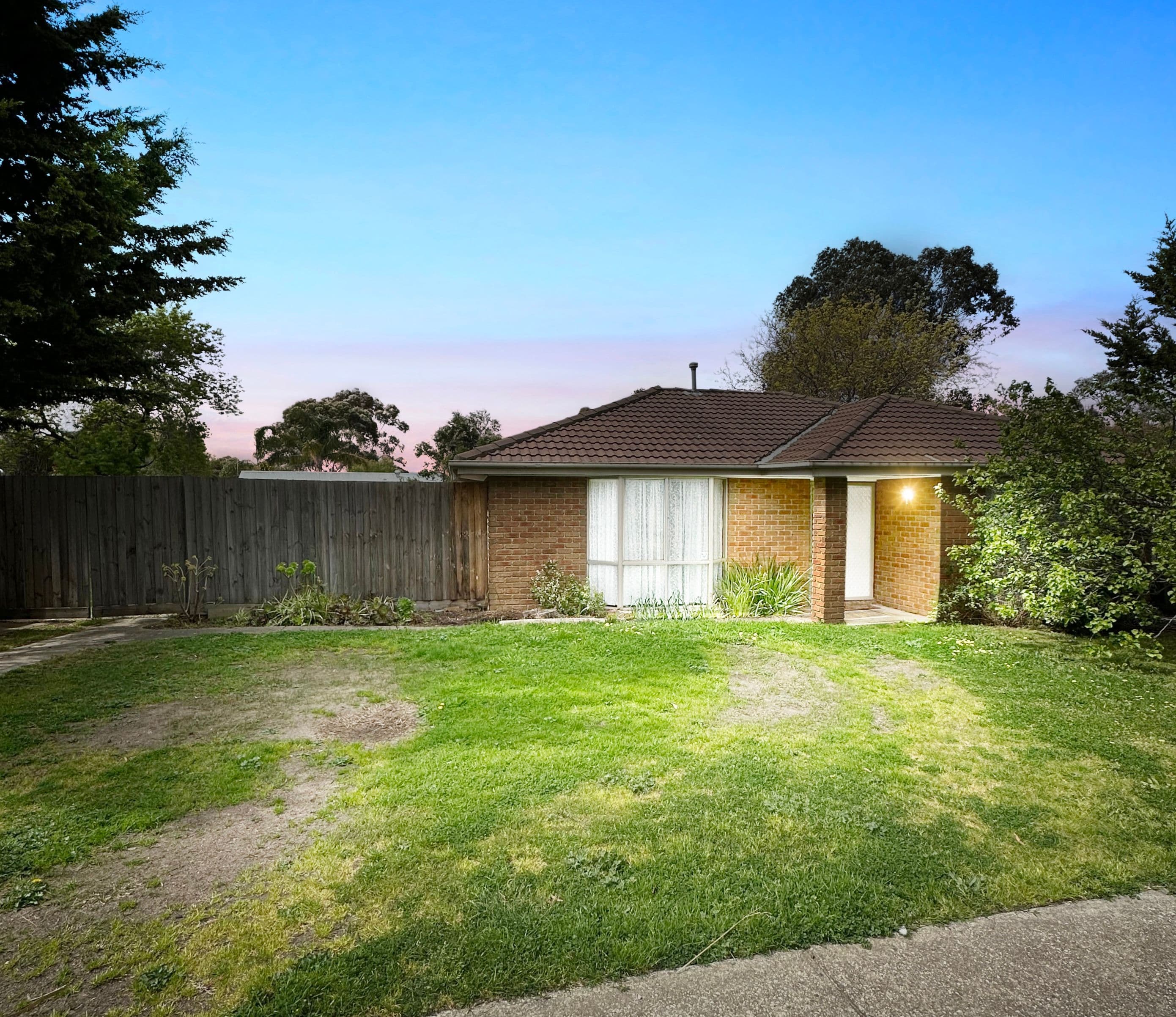 10 Westward Ho Drive, Sunbury VIC 3429, Sunbury - Image 1