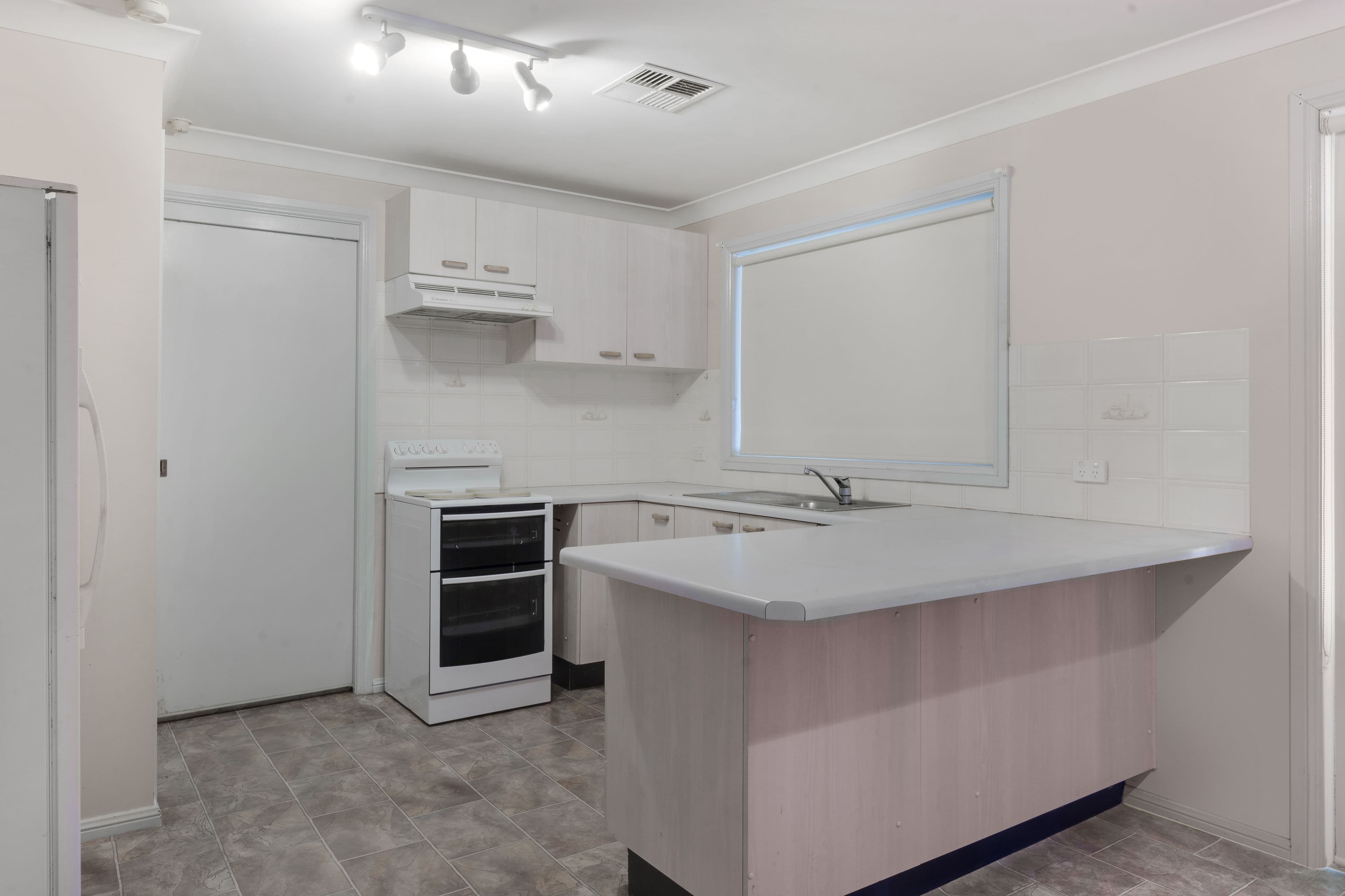 38 Lantana Street, Macquarie Fields - Thumbnail 3