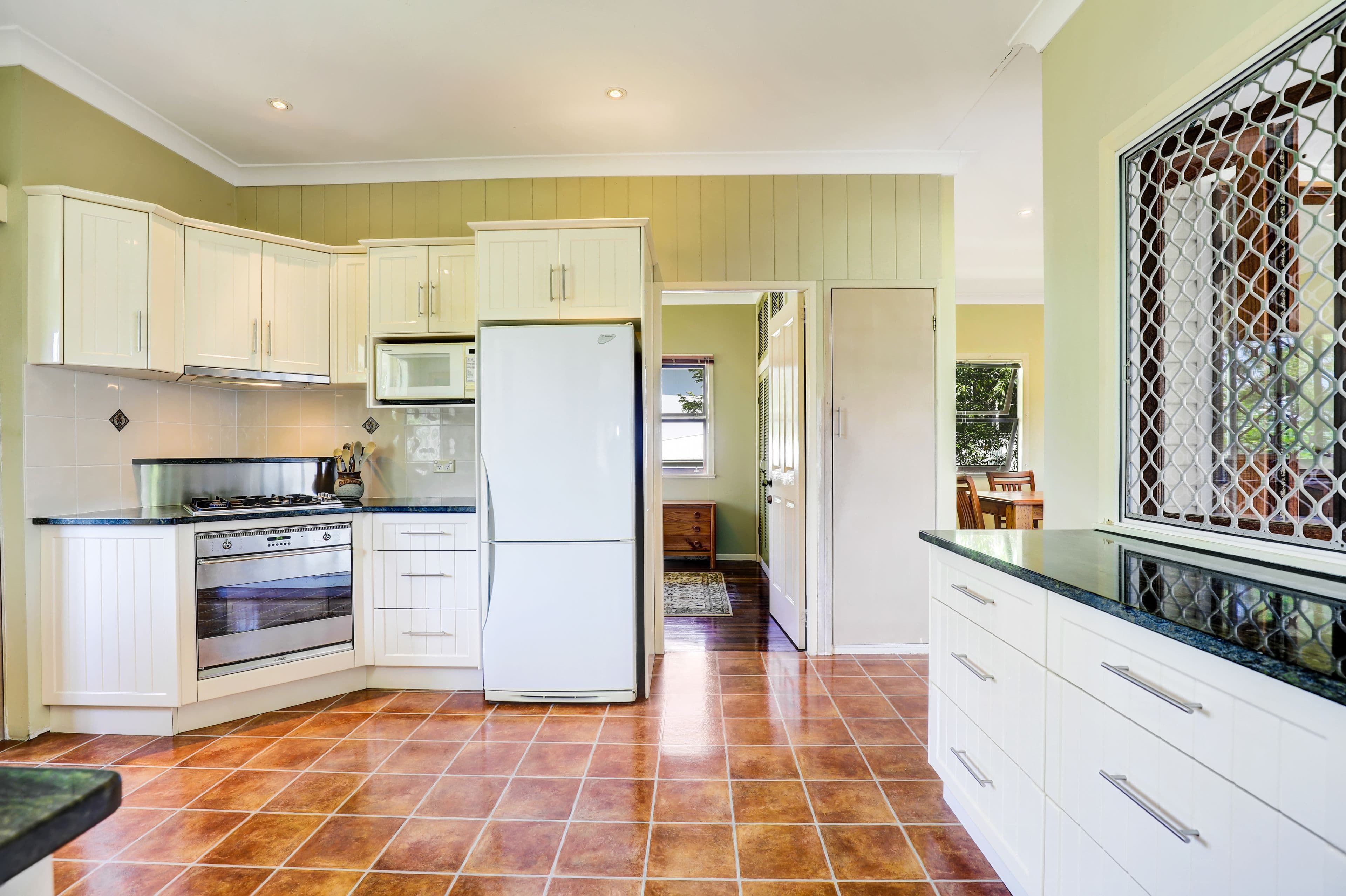 13 Eveline Street, Margate QLD 4019, Margate - Thumbnail 4