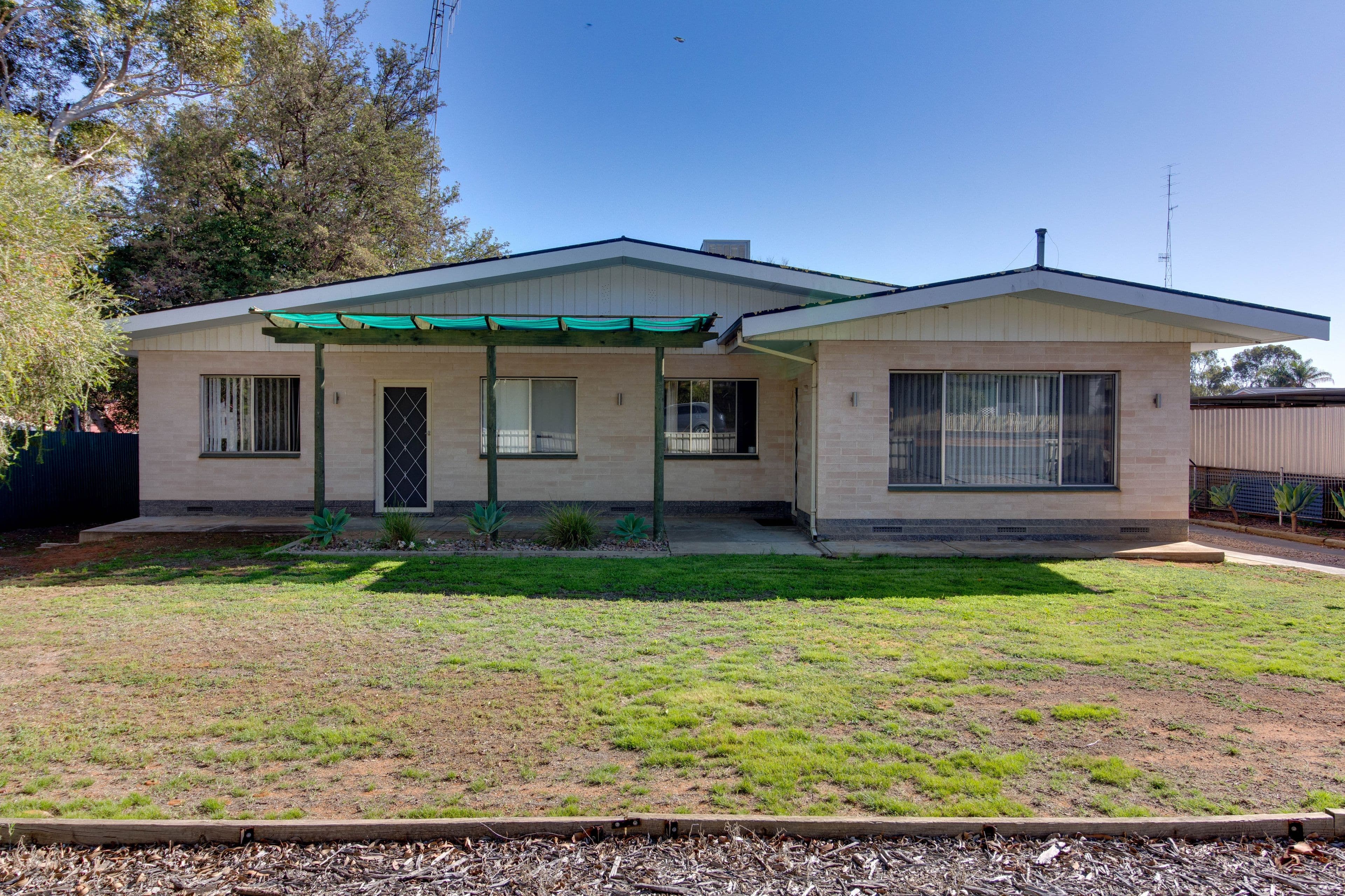 24 Laffer Street, Barmera SA 5345, Barmera - Image 1