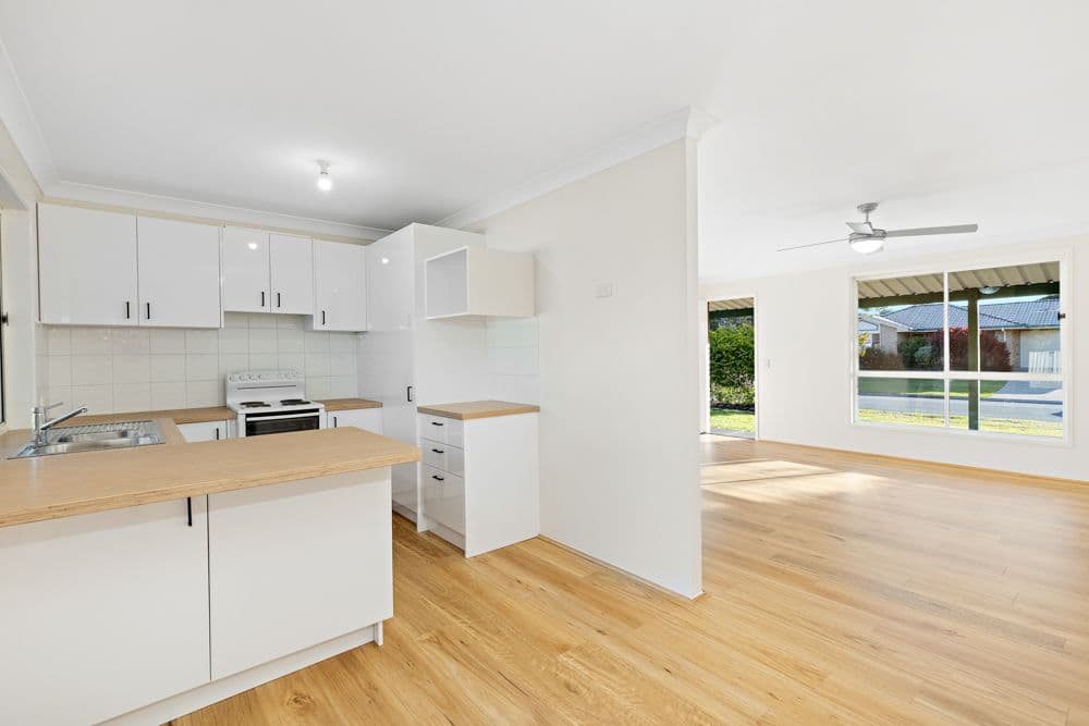 3 Babamande Street, Redland Bay QLD 4165, Redland Bay - Thumbnail 2