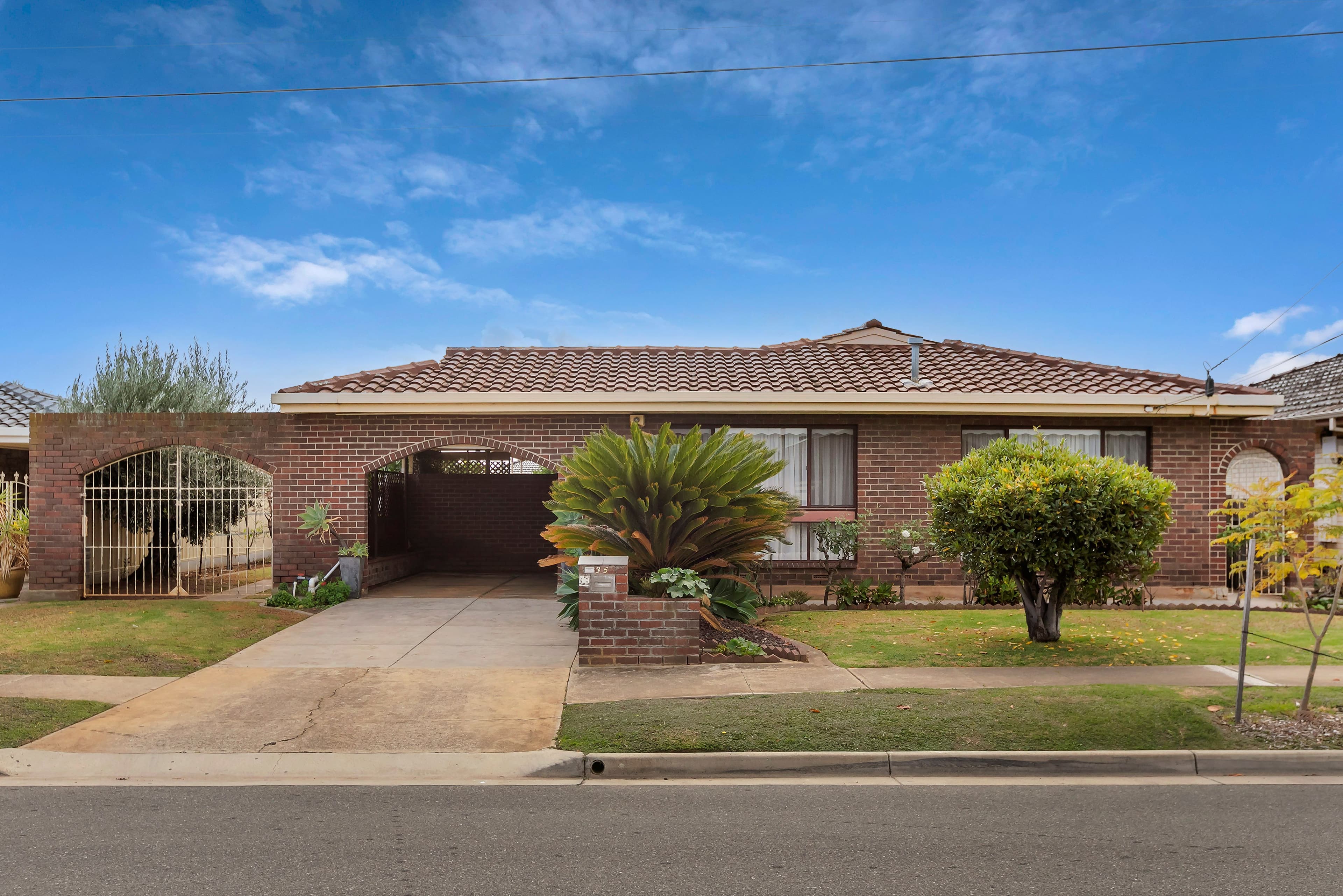 35 Troon Avenue, Seaton SA 5023, Seaton - Image 1