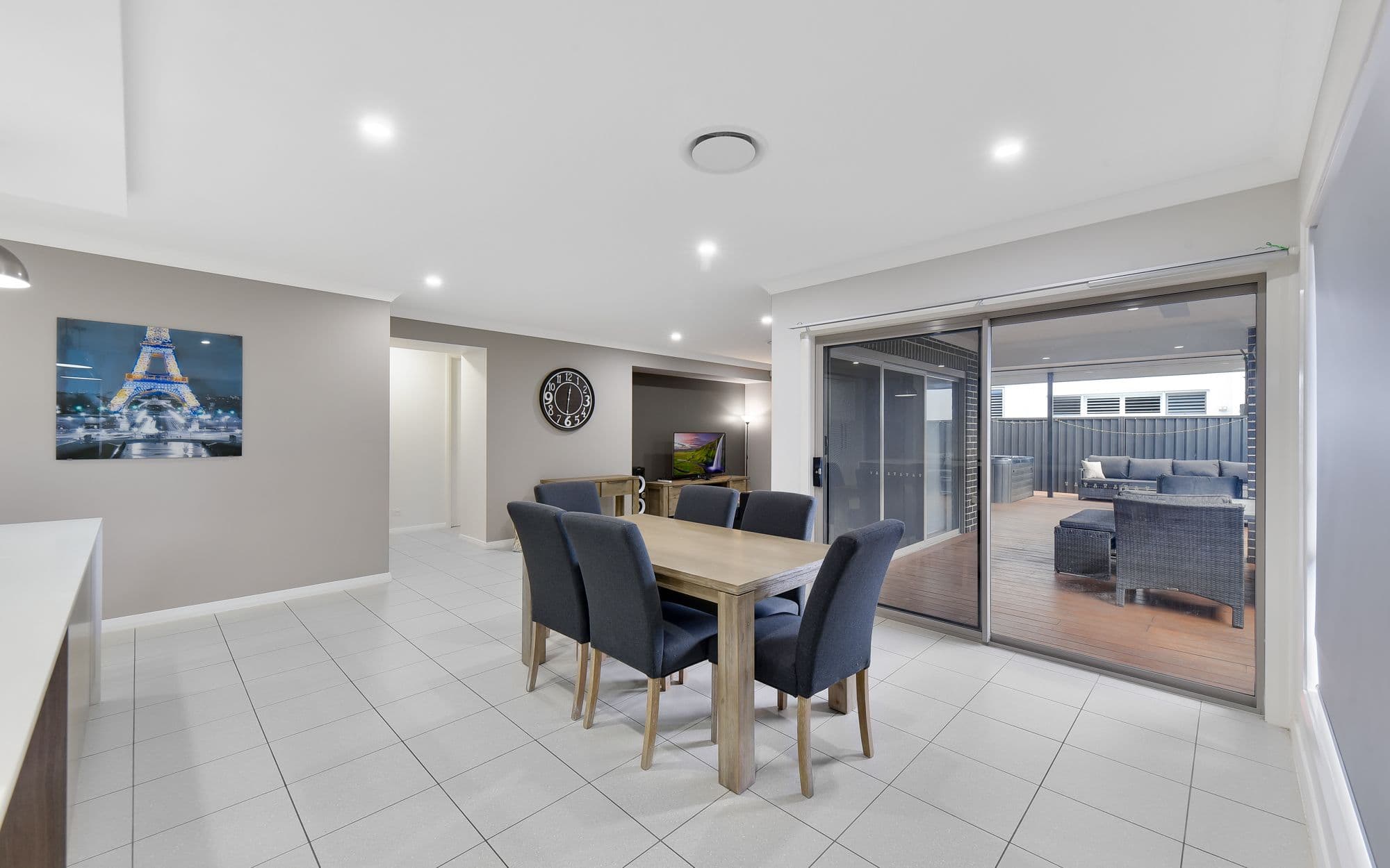 5 Oaklands Circuit, Gregory Hills NSW 2557, Gregory Hills - Thumbnail 4