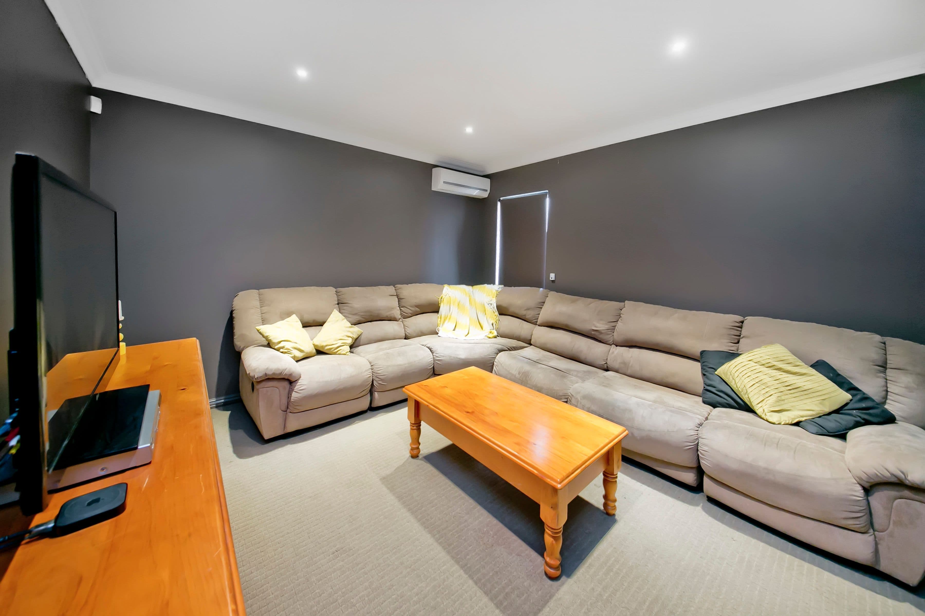 105b Hayes Avenue, Yokine WA 6060, Yokine - Thumbnail 2