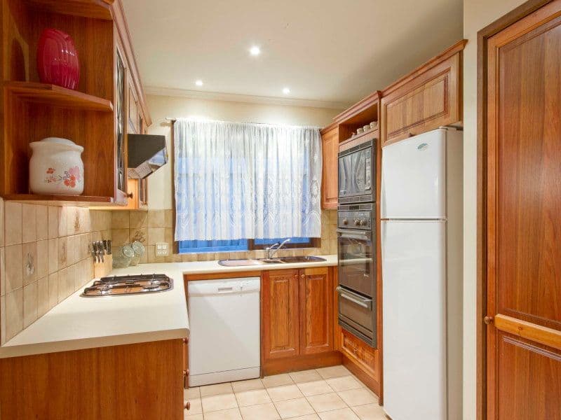 75 Raphael Crescent, FRANKSTON VIC 3199, Frankston - Thumbnail 3