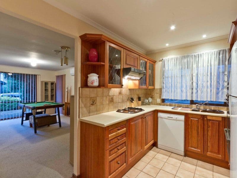 75 Raphael Crescent, FRANKSTON VIC 3199, Frankston - Thumbnail 4