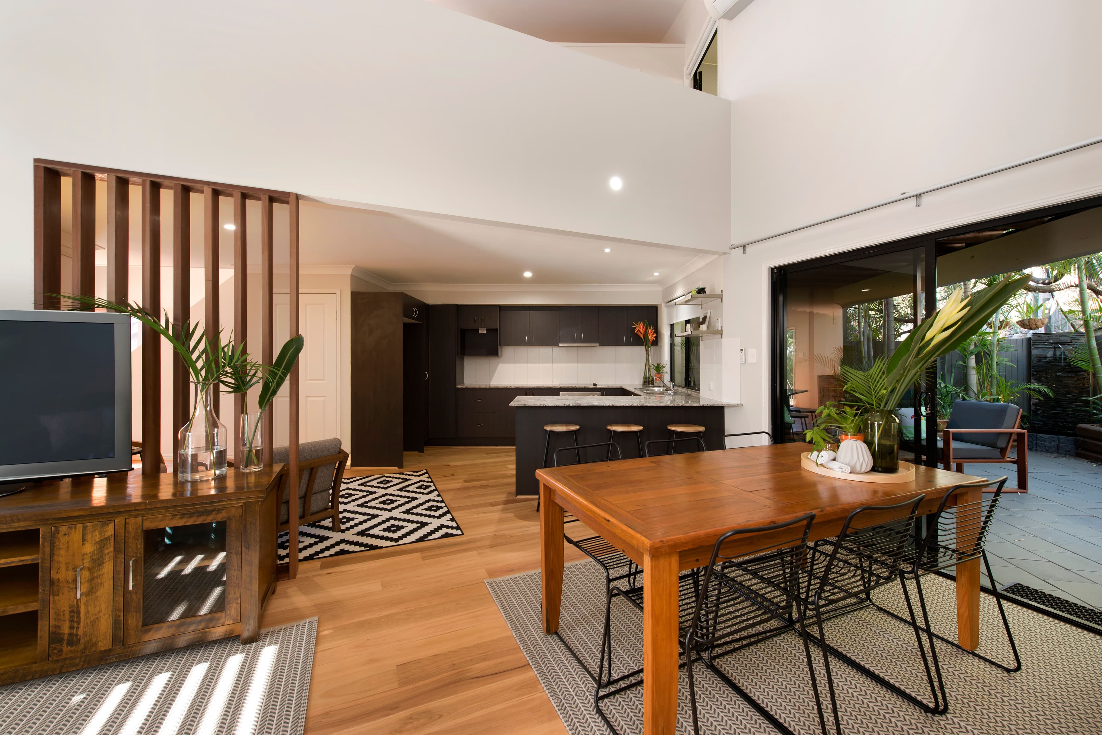 976 Samford Road, Keperra QLD 4054, Keperra - Thumbnail 2