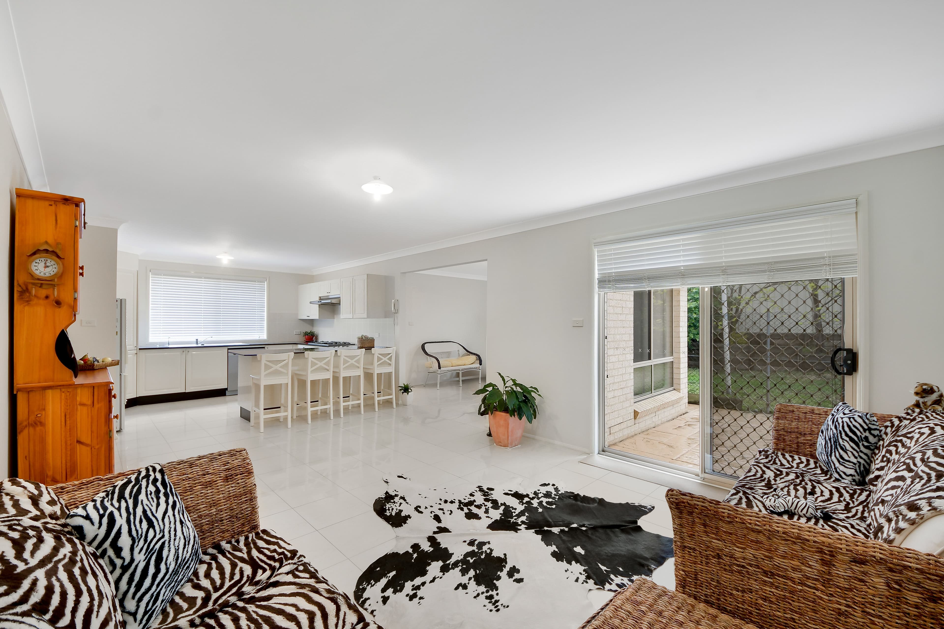 163 Kellerman Drive, St Helens Park - Thumbnail 4