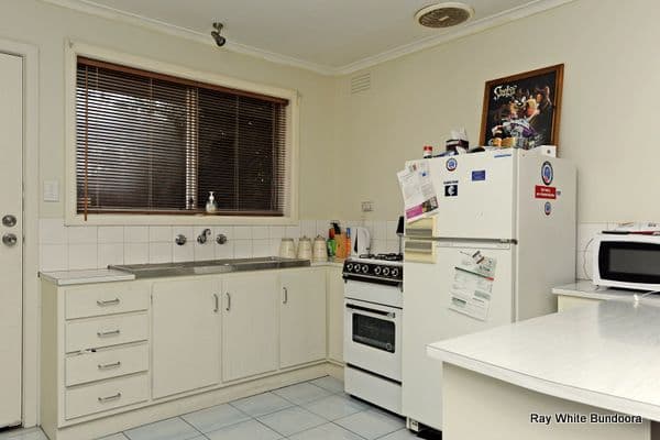 67 Barton Street, RESERVOIR VIC 3073, Reservoir - Thumbnail 3