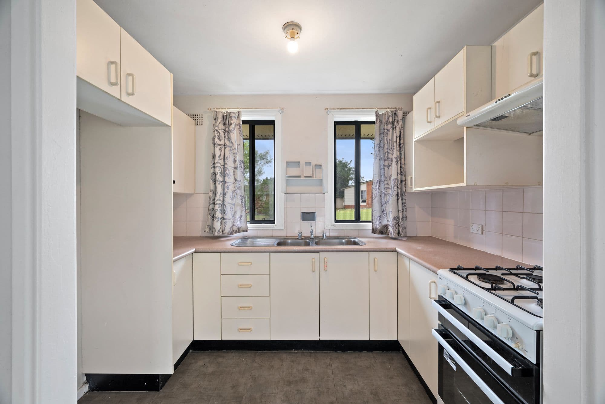 285 Riverside Drive, Airds NSW 2560, Airds - Thumbnail 4