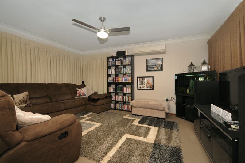 10 Kensington Drive, Withcott QLD 4352, Withcott - Thumbnail 2