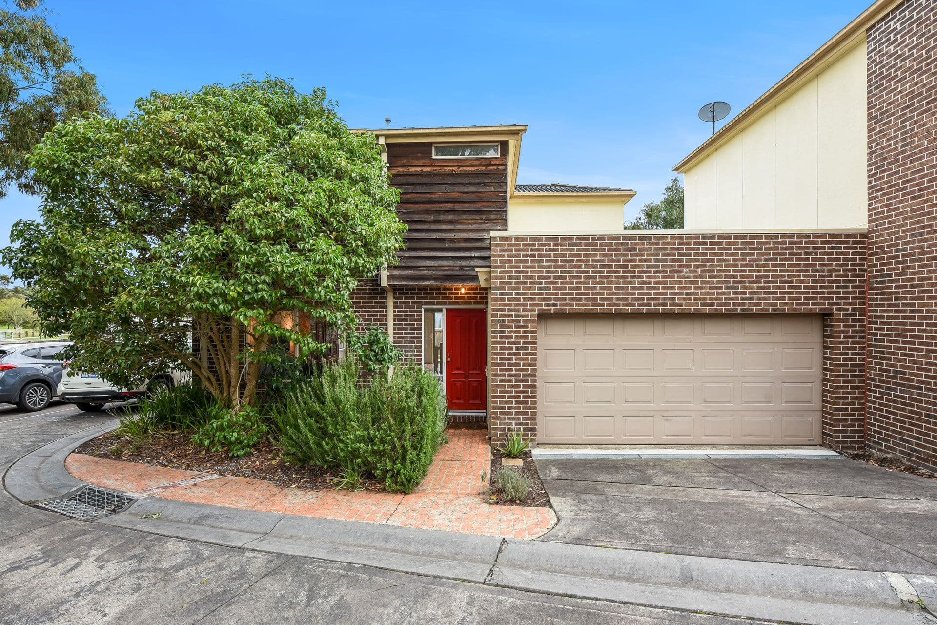 52-54 Shinners Avenue, Berwick VIC 3806, Berwick - Image 1