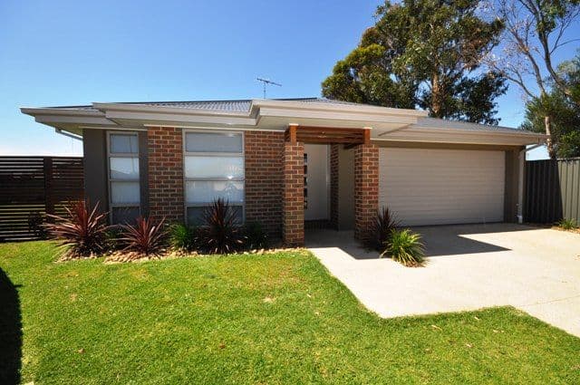 17 Chasseles Place, BANNOCKBURN VIC 3331, Bannockburn - Image 1