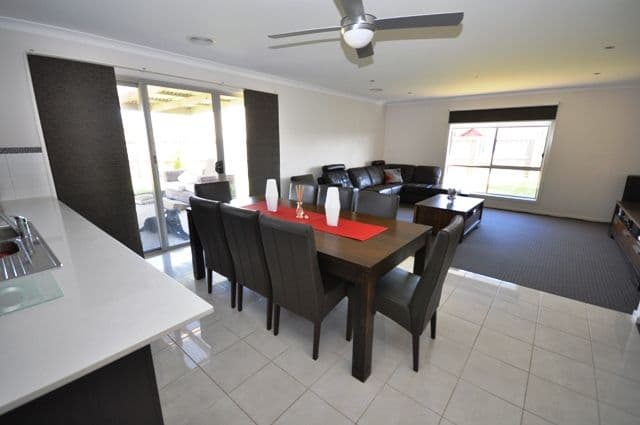 17 Chasseles Place, BANNOCKBURN VIC 3331, Bannockburn - Thumbnail 4
