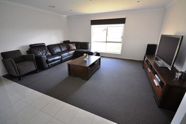 17 Chasseles Place, BANNOCKBURN VIC 3331, Bannockburn - Thumbnail 5