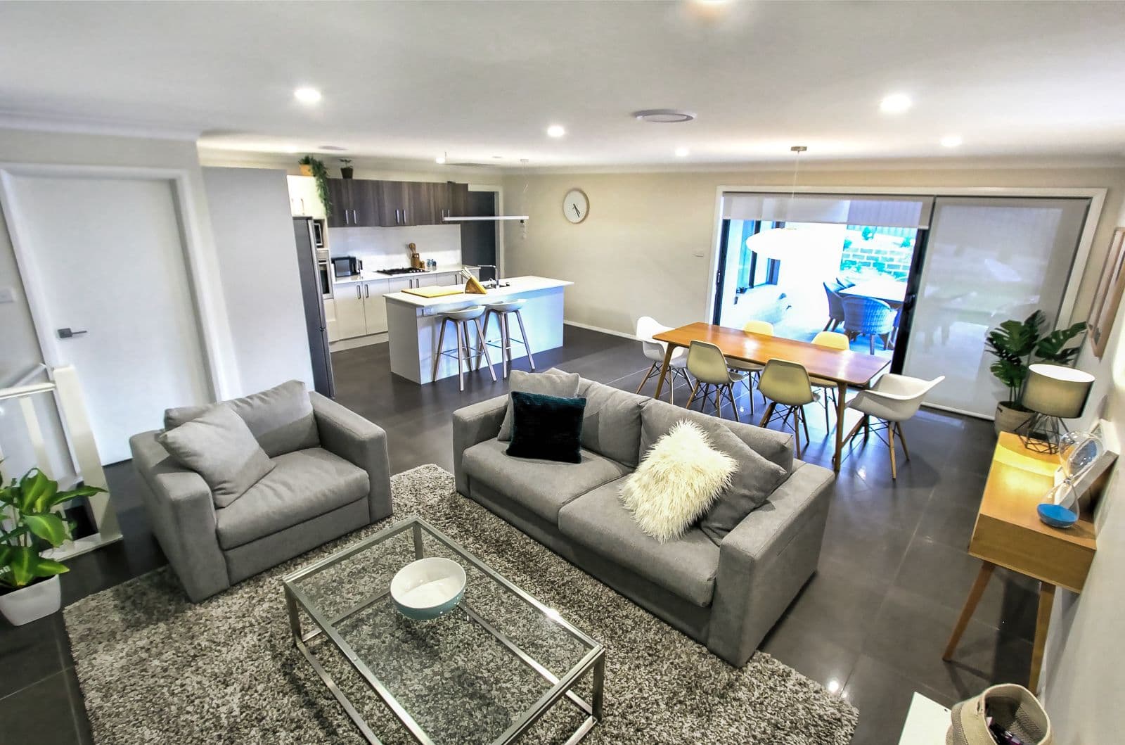 83 Delaware Drive, Macquarie Hills - Thumbnail 2