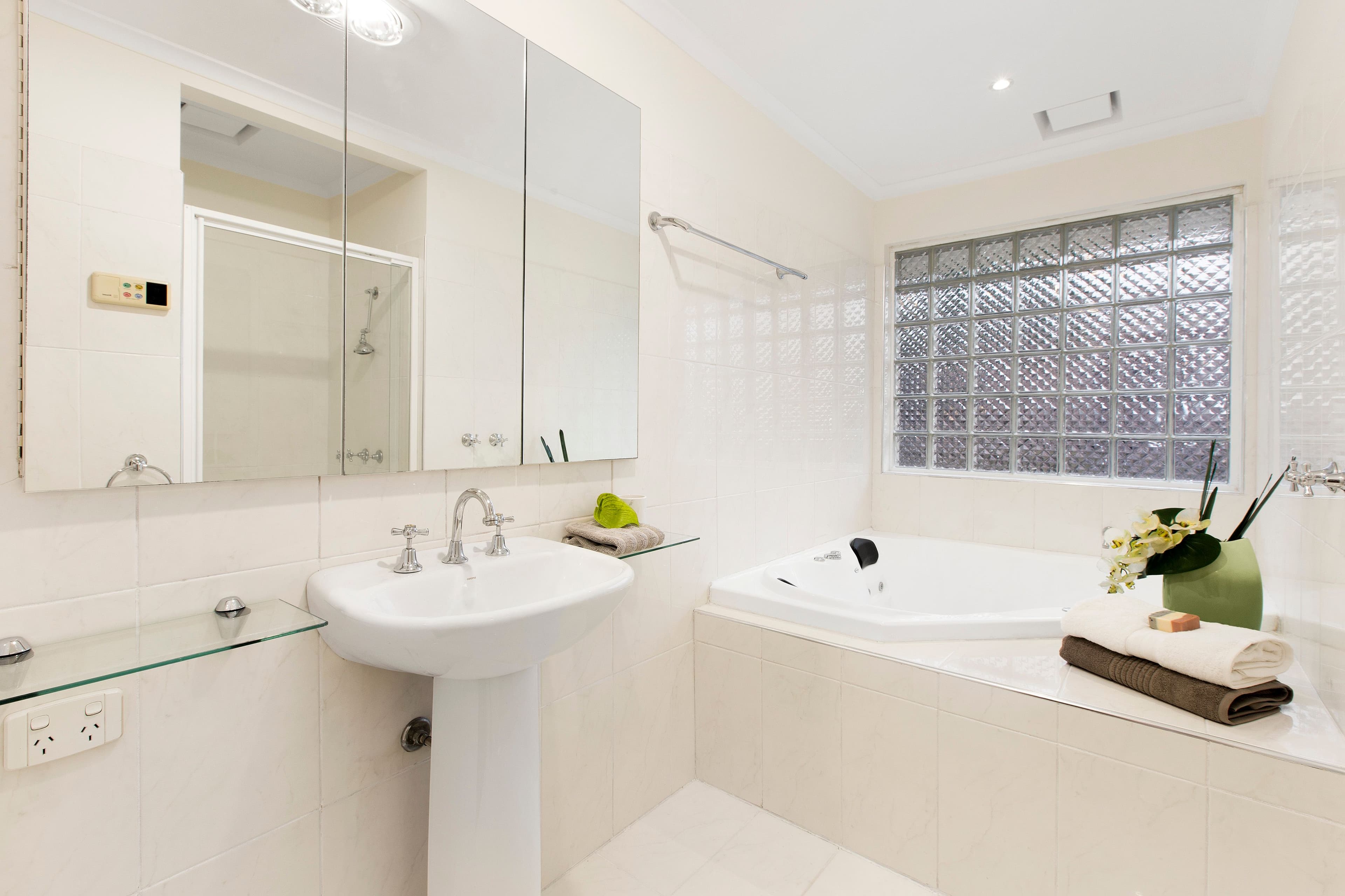 14 Snow Gum Road, Doncaster East VIC 3109, Doncaster East - Thumbnail 7