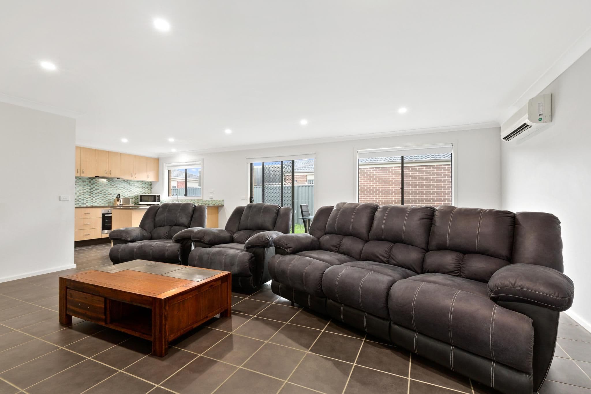 36 Pomegranate Way, Pakenham VIC 3810, Pakenham - Thumbnail 5
