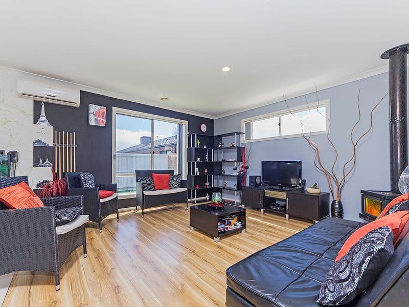 34 Andie Way, Tarneit VIC 3029, Tarneit - Thumbnail 2