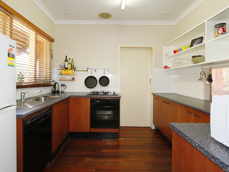77 Warwick Road, DUNCRAIG WA 6023, Duncraig - Thumbnail 8