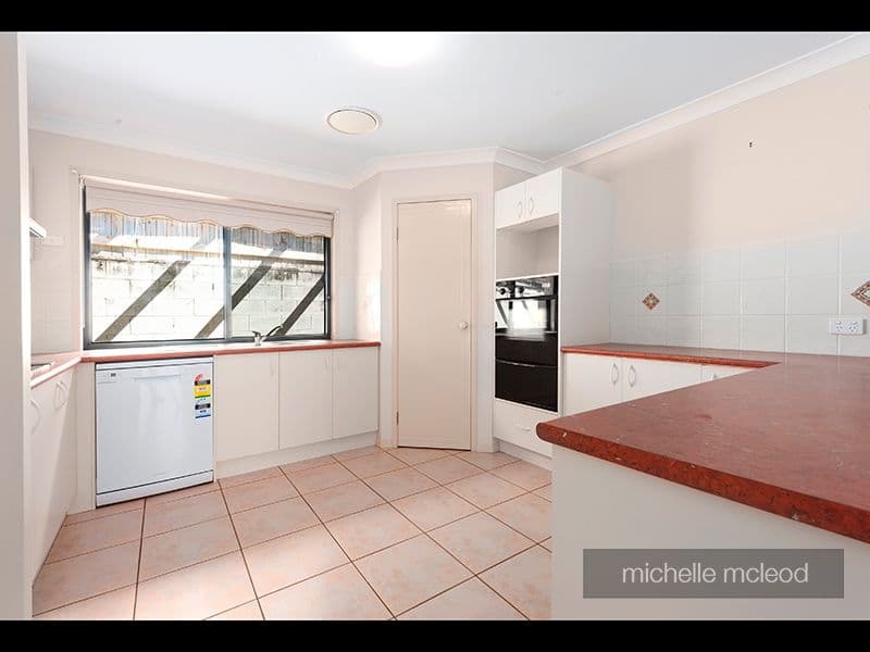 6 Summerfield Place, Kenmore QLD 4069, Kenmore - Thumbnail 4